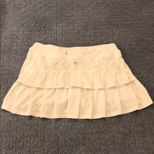 Lulu lemon pacesetter skirt size 6 regular length
